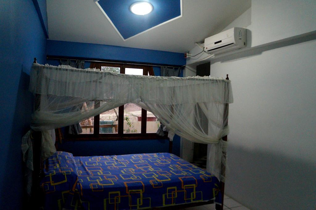 Hostal Monte Libano Puerto Lopez Room photo