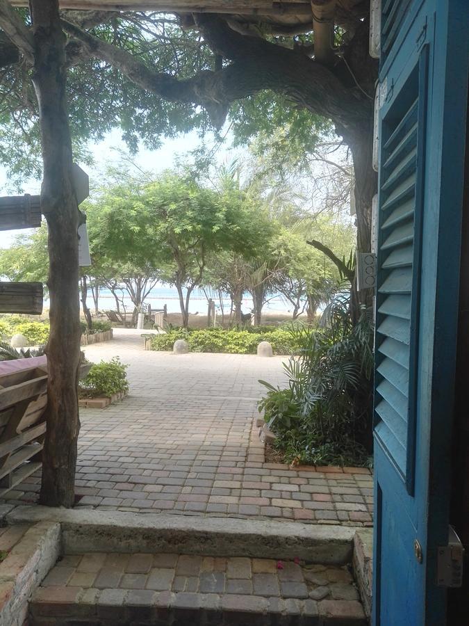 Hostal Monte Libano Puerto Lopez Exterior photo